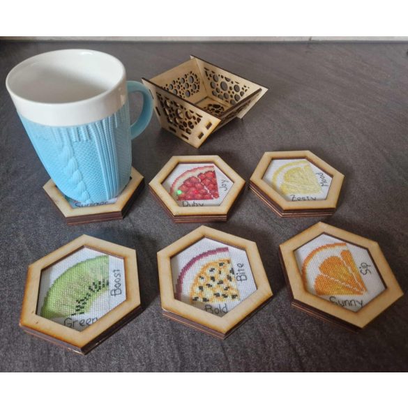 HÍMZETT POHÁRALÁTÉT SZETT 