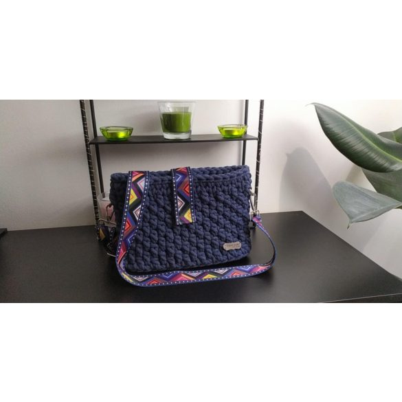 BARBRA HORGOLT TÁSKA