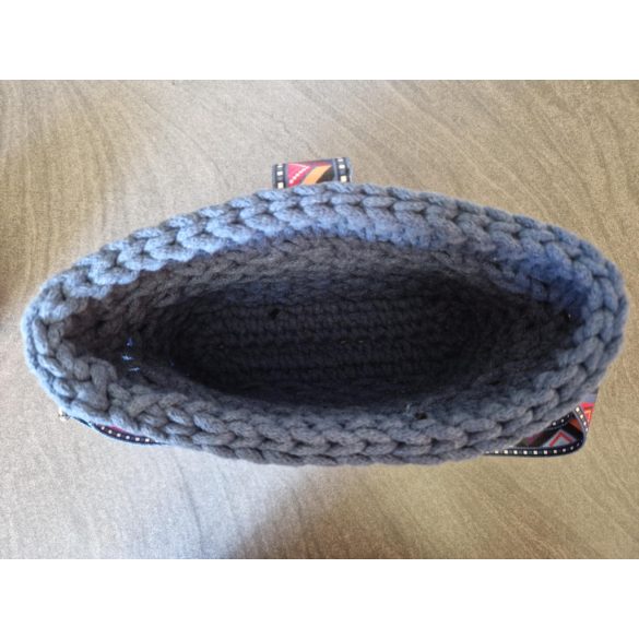 BARBRA HORGOLT TÁSKA