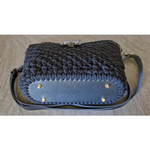 ELEGANT HORGOLT TÁSKA